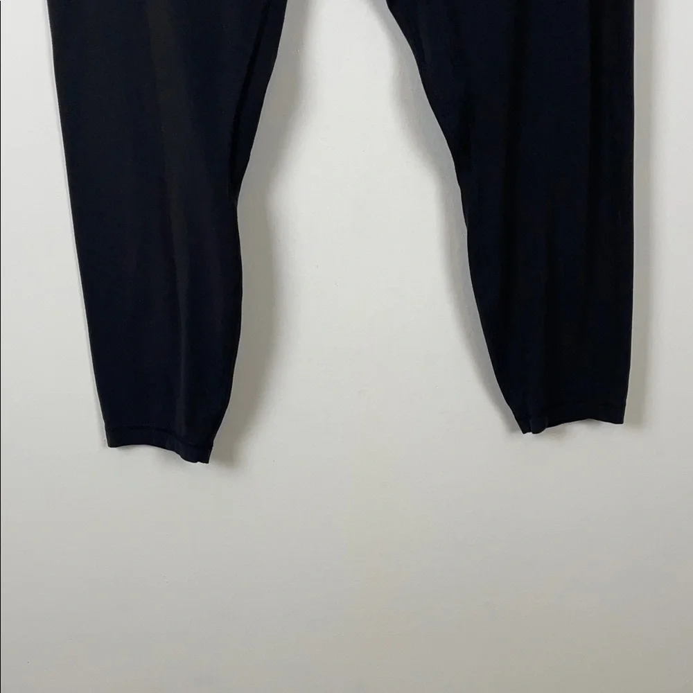 Lululemon Pilates Athleisure Women's 18 Stretch Active Yoga Black Legging Pants - Picture 2 of 8